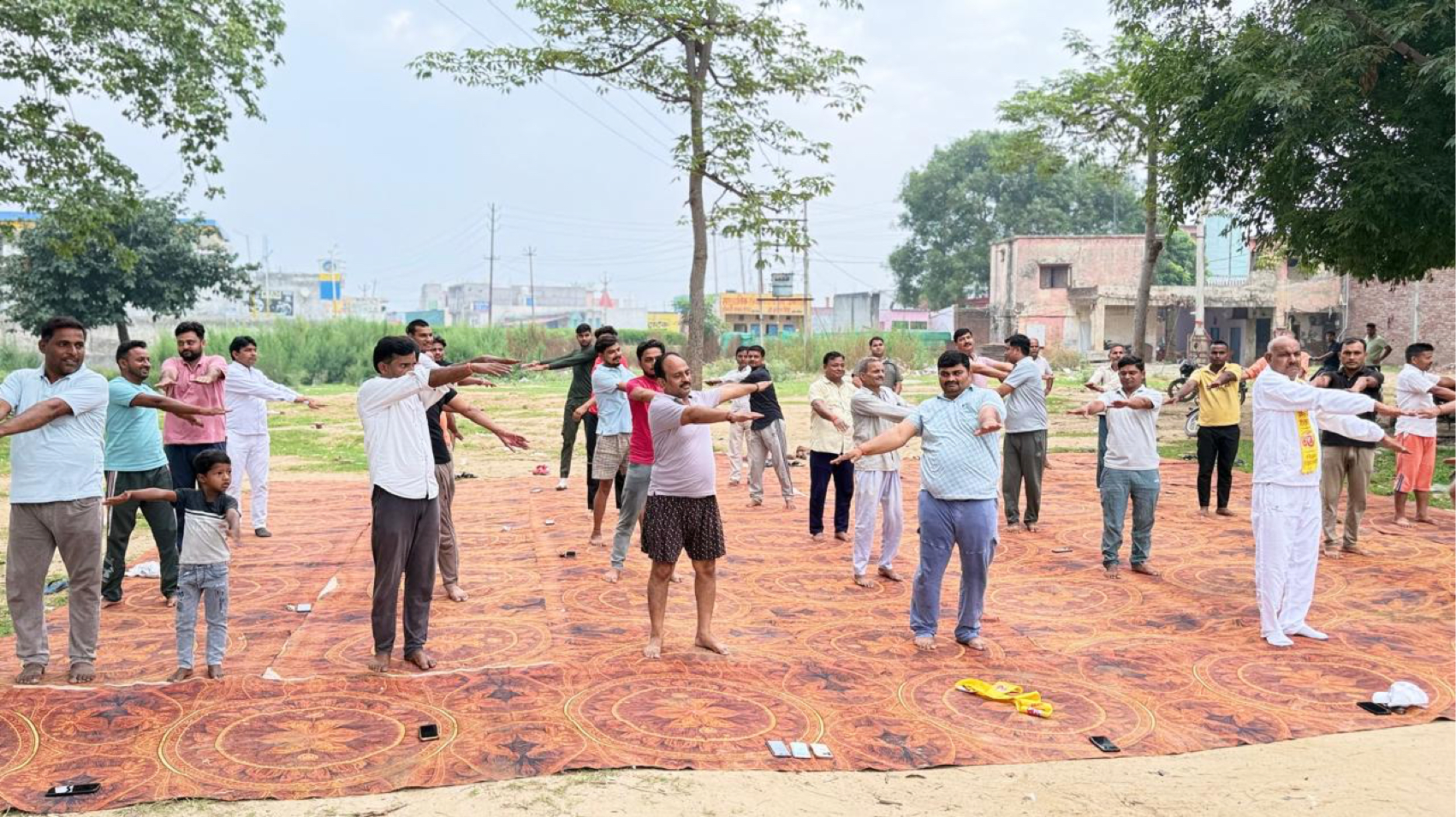 International Yoga Day: अंतरराष्ट्रीय योग दिवस पर सामूहिक योगाभ्यास safar news International Yoga Day:
